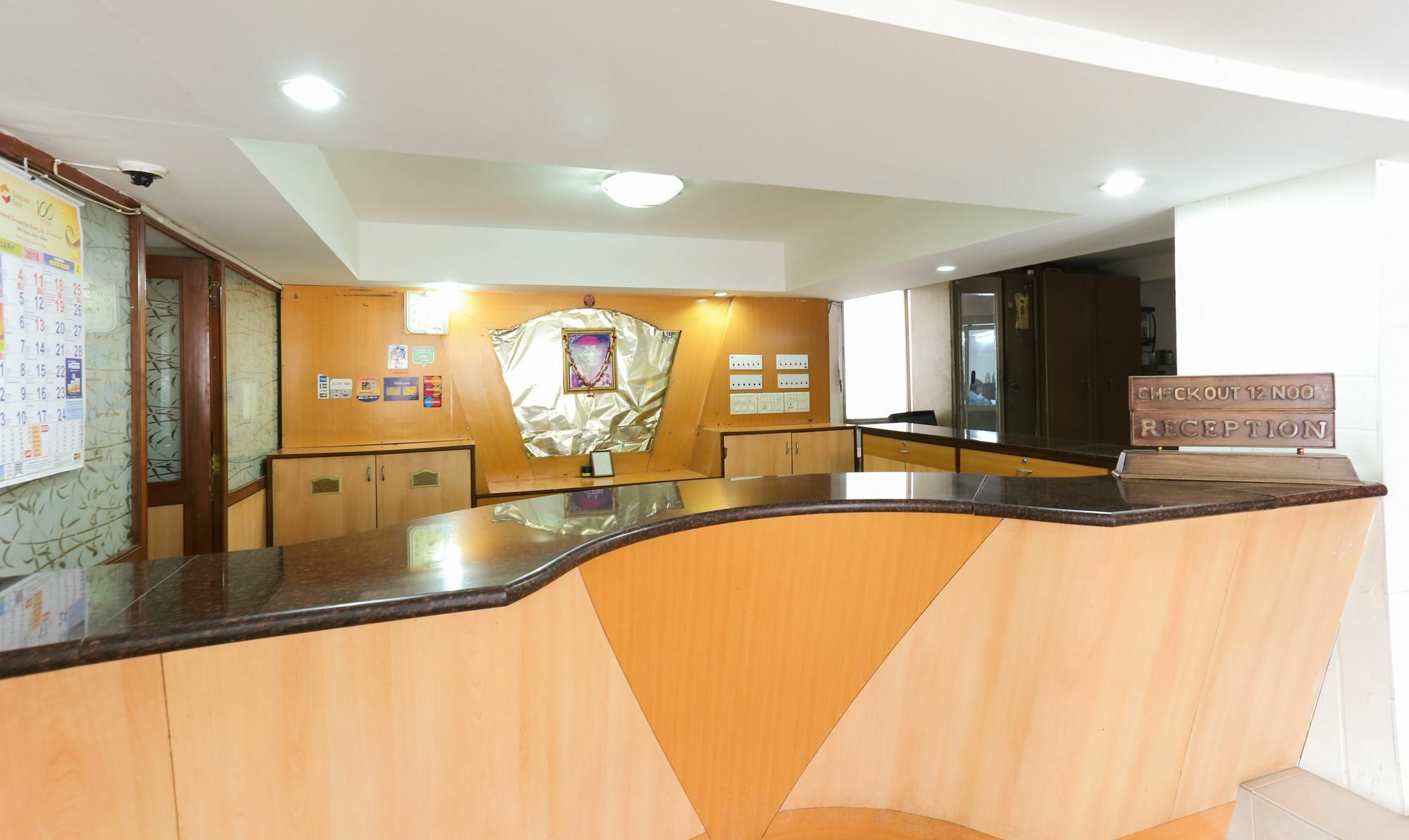 Itsy Hotels Hill View Ex Pune Bagian luar foto