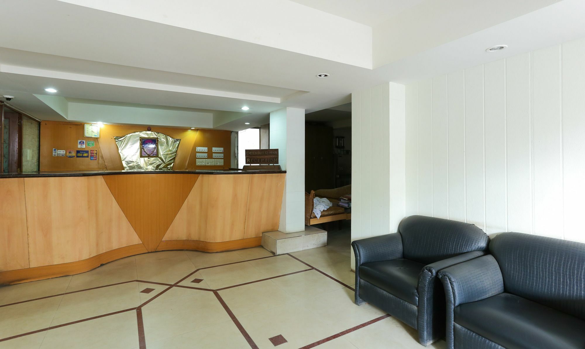 Itsy Hotels Hill View Ex Pune Bagian luar foto
