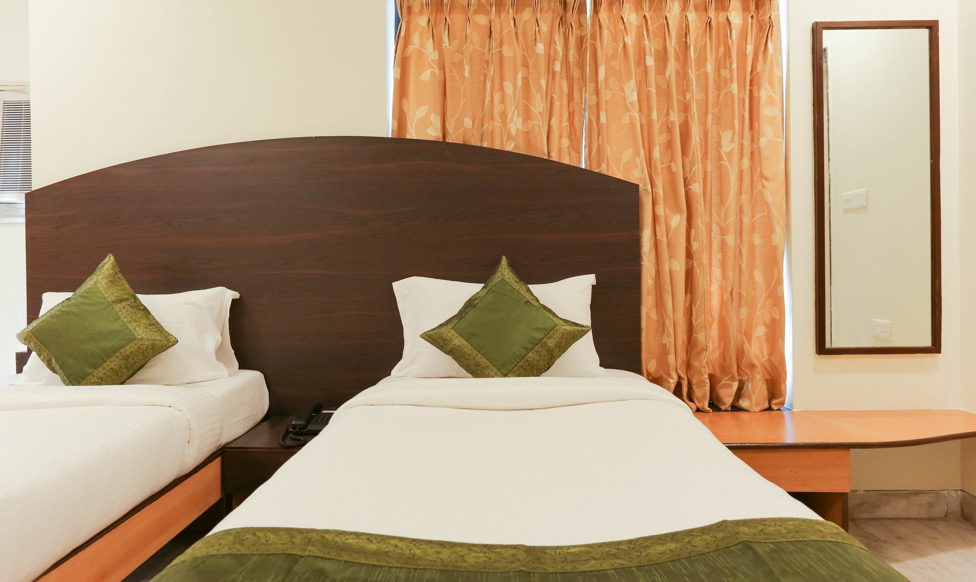 Itsy Hotels Hill View Ex Pune Bagian luar foto