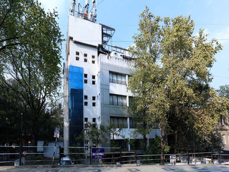 Itsy Hotels Hill View Ex Pune Bagian luar foto